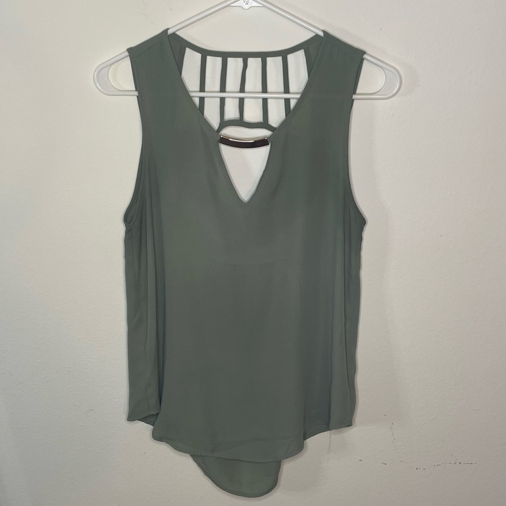Green work tank top size medium